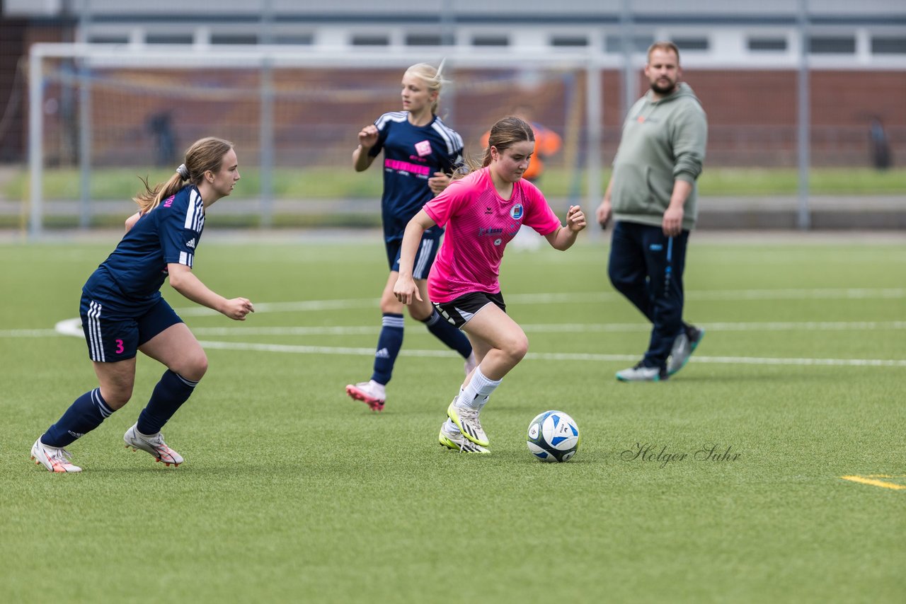 Bild 100 - wCJ Osterroenfelder TSV - VfL Pinneberg : Ergebnis: 0:15